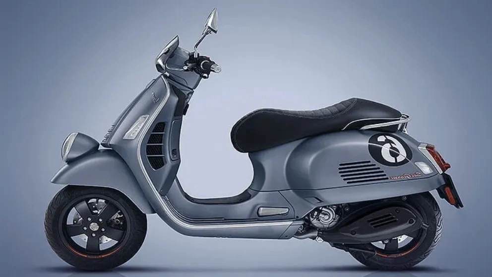 A review of the history of the Italian Vespa motorcycle